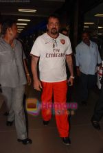 Sanjay Dutt arrive back from IIFA in Mumbai Airport on 6th June 2010 (46).JPG